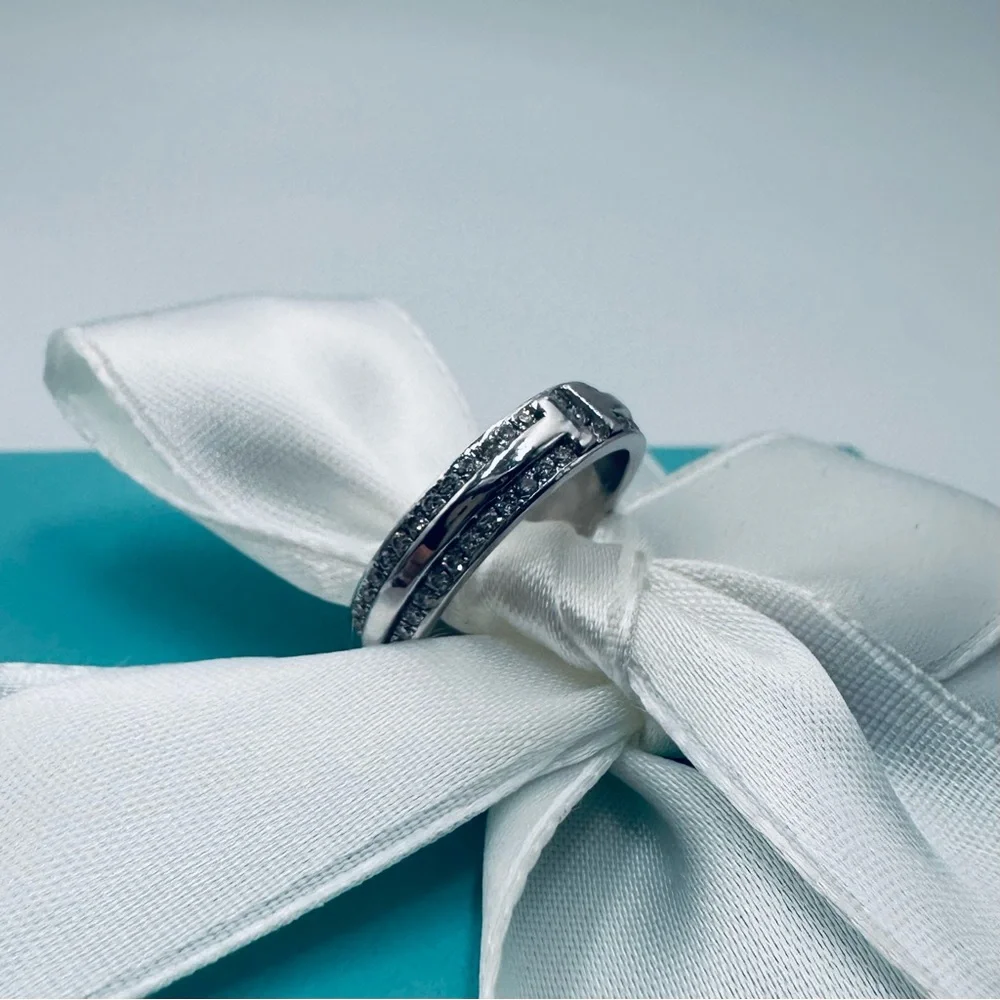 $7,800 Tiffany & Co. .43 CTW 18K White Gold T Narrow Pave Diamond Ring Packaging